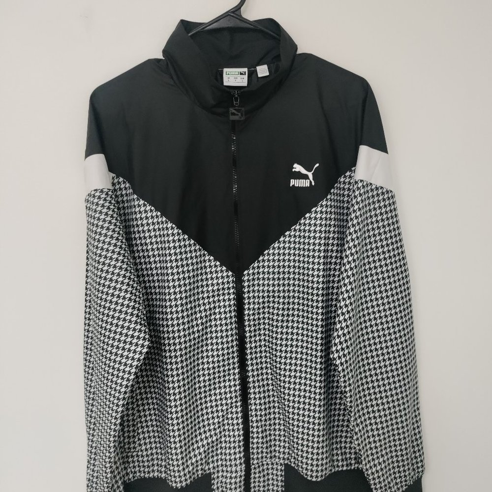 Puma Men's Large Black & White zipper lightweight Jacket